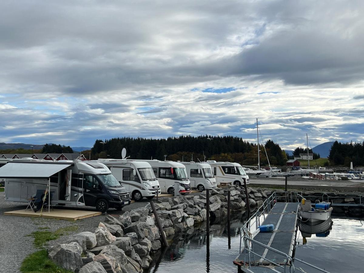 Bud Camping Exteriör bild